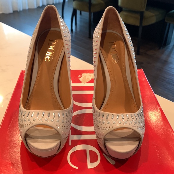 Idore Platform Suede Heels - Picture 3 of 6